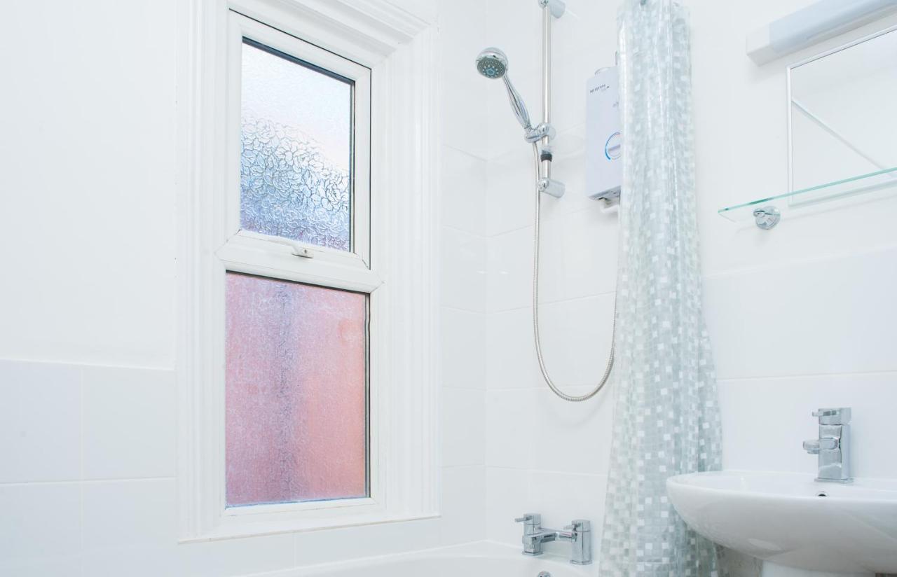 Mycityhaven - 3 Bedroom Shirehampton Flat Near Avonmouth & M4 브리스틀 외부 사진